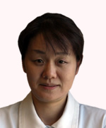 山本　助手